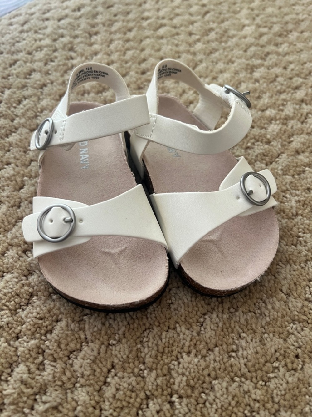 Old Navy White Buckle Strap Toddler Sandals